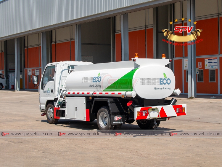 4,000 Litres Refueling Tank Truck ISUZU - LB